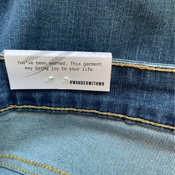 NWT William Rast Jeans High Rise Slim Straight Lagoon Wash Denim Size 26 | 2 NEW - Picture 11 of 13